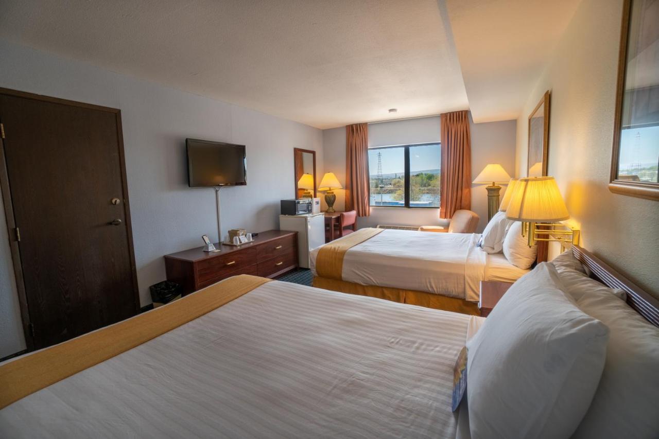 Clover Island Inn Кенневик Экстерьер фото