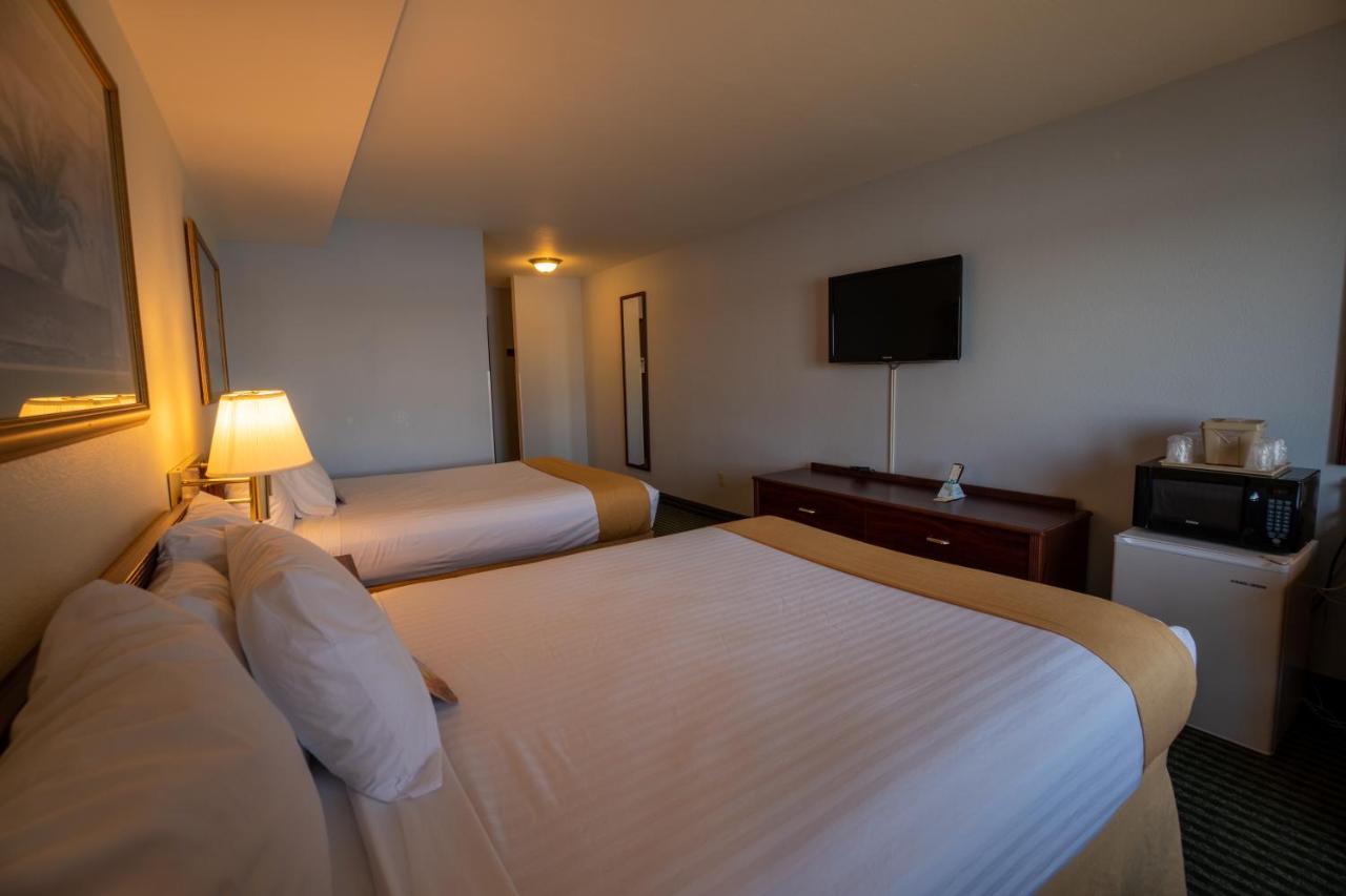 Clover Island Inn Кенневик Экстерьер фото