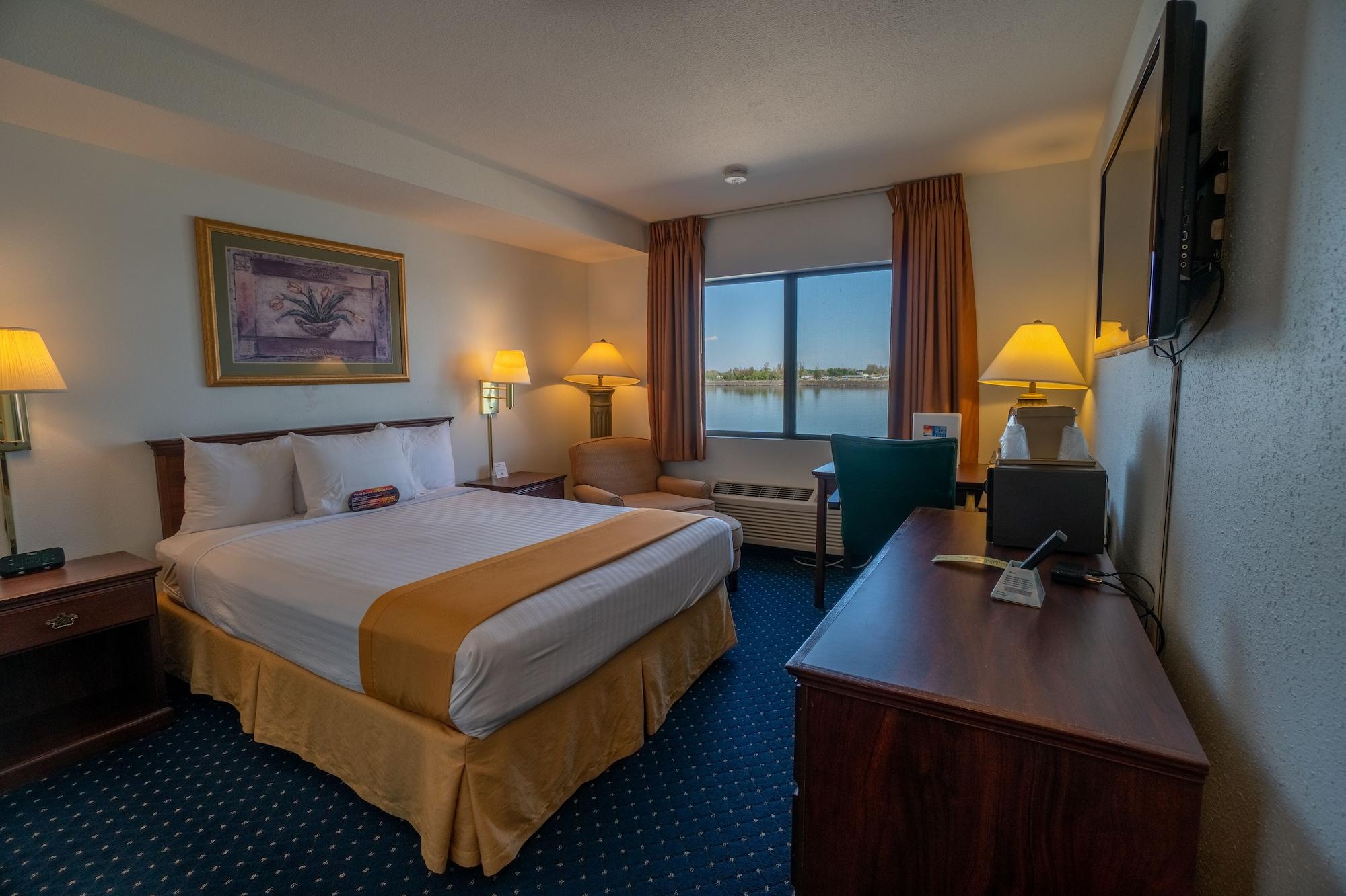 Clover Island Inn Кенневик Экстерьер фото