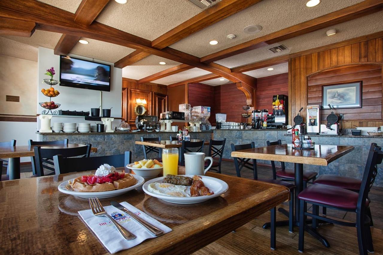 Clover Island Inn Кенневик Экстерьер фото